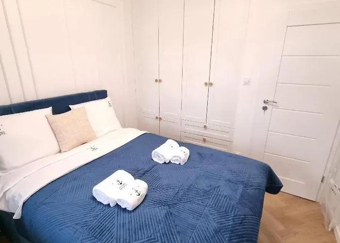 Lägenhet Marynarskie 100m Od Plazy